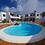 2 Bedroom Grandfloor-pto. Del Carmen 아파트 *