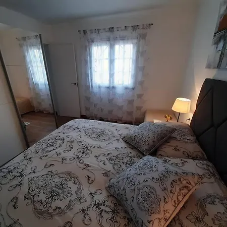 Apartment 2 Bedroom Grandfloor-pto. Del Carmen