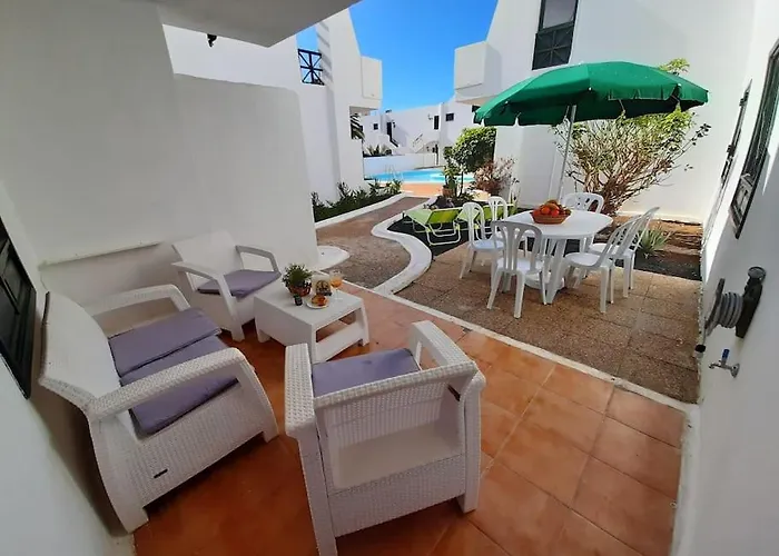 2 Bedroom Grandfloor-pto. Del Carmen شقة