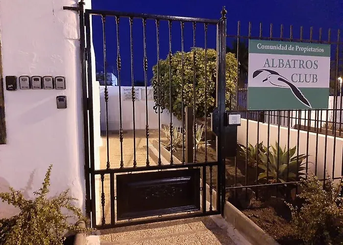 2 Bedroom Grandfloor-pto. Del Carmen شقة *