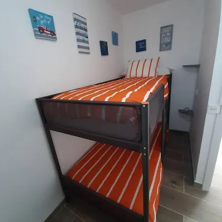 アパート 2 Bedroom Grandfloor-pto. Del Carmen *