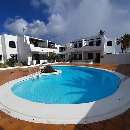 2 Bedroom Grandfloor-pto. Del Carmen Apartment *